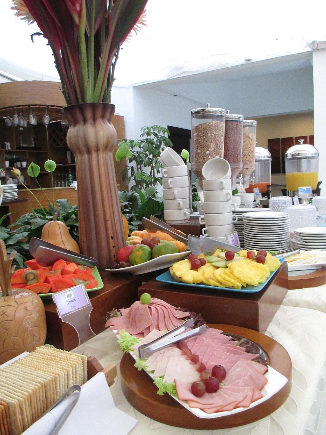 Hotel Marbella Chico Bogota Luaran gambar